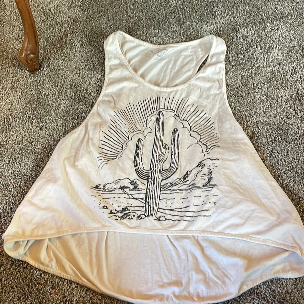 Front cropped tank
